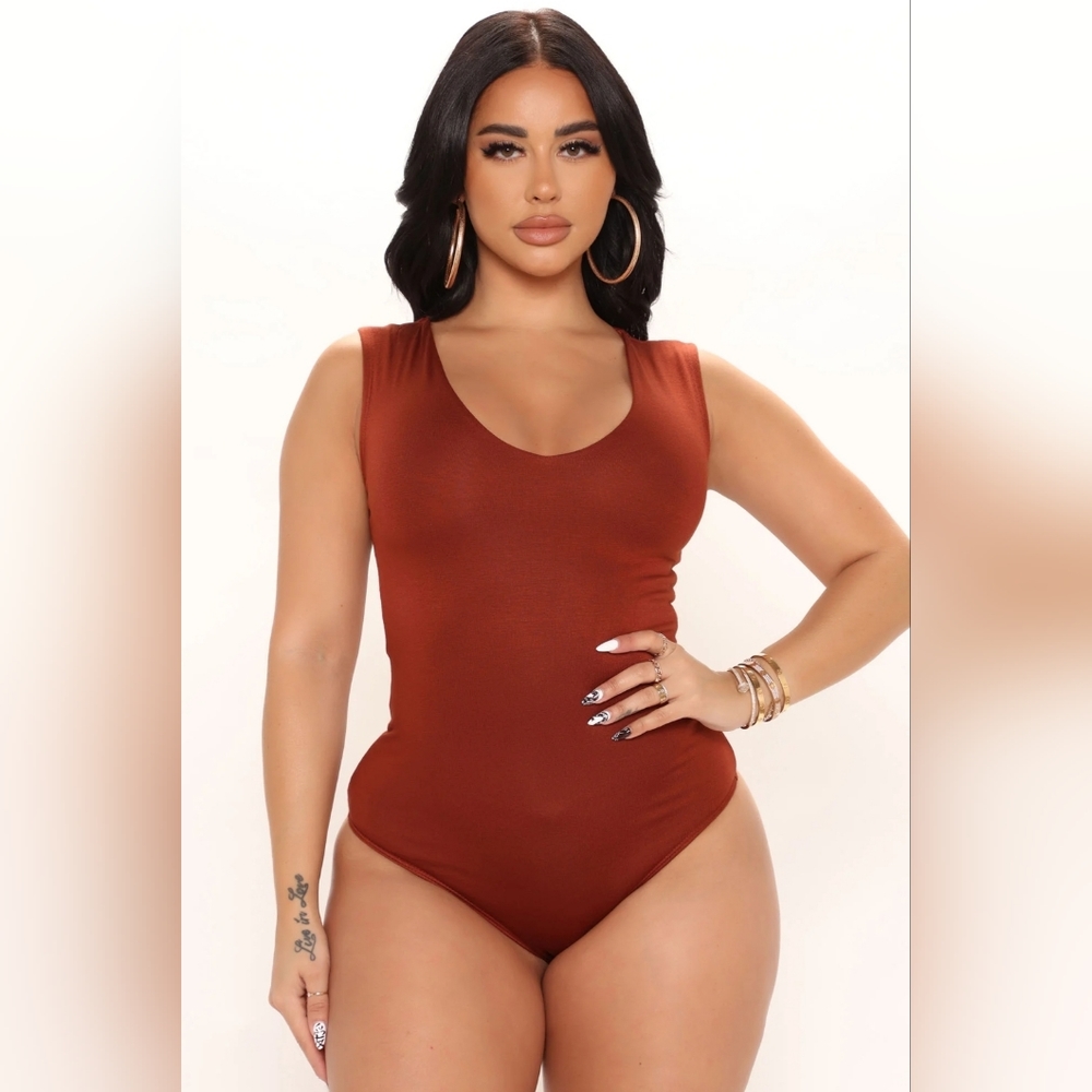 Fashion Nova V Neck Brown Bodysuit *NWT*